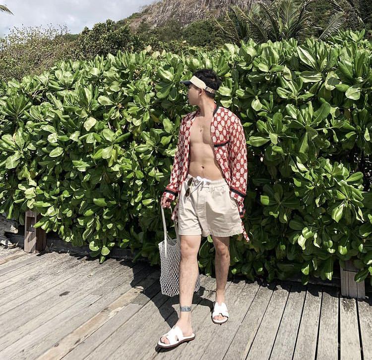 Stylist Hoàng Ku nghiện mặc đồ hở hang, nữ tính khoe body-8