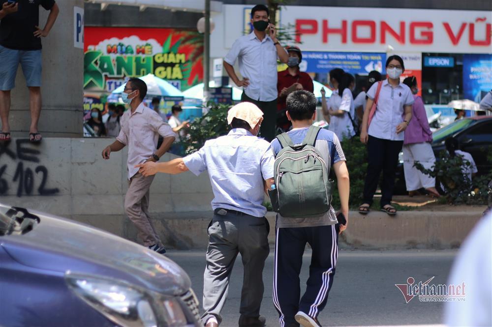 Trượt lớp 10: Hết tương lai hay chân trời rộng mở?-2