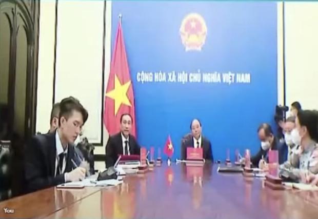 Trai đẹp lướt ngang bản tin Thời Sự 19h: Nội dung chất lượng thật sự-3