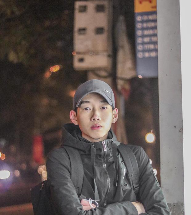 Nam sinh ngủ quên được CSGT phá cửa gọi dậy đi thi giờ sống ra sao?-2