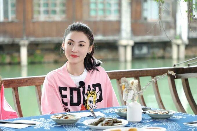 Cuộc sống của Trương Bá Chi và 3 con ở Thượng Hải-1