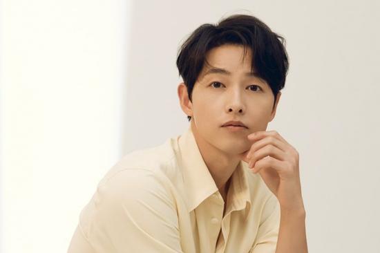 Song Joong Ki bị mắng mỏ vì xây nhà ồn ào, gây tai nạn