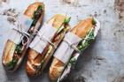 Bánh mì Việt có giá hơn 2 triệu đồng/ổ gây tranh cãi vì 'mất chất'