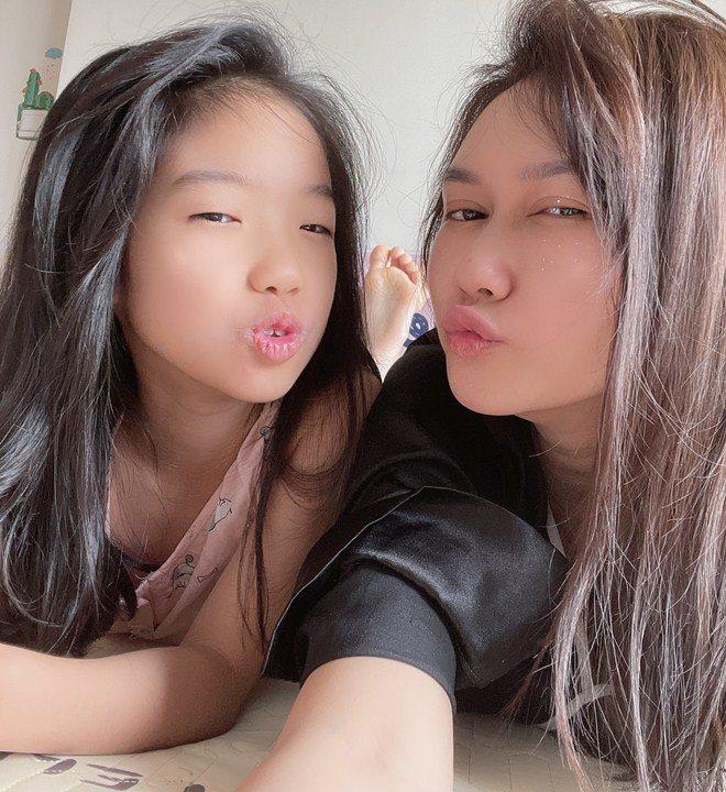 Hương Giang Mùa Hoa Tìm Lại: Mẹ đơn thân nóng bỏng, yêu trai trẻ đình đám-10