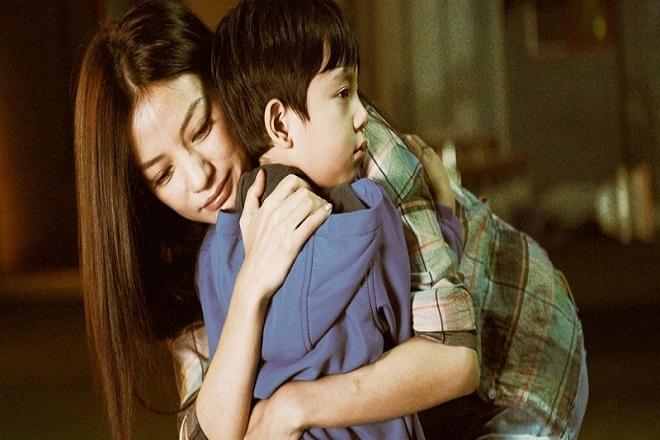 Mẹ lấy chồng mới, con trai 6 tuổi nức nở chạy theo nói lời xót xa-2