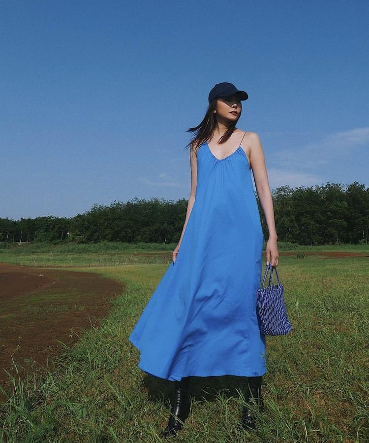 Mix đồ màu trời giải nhiệt nắng nóng 40 độ đẹp như Hà Tăng-8