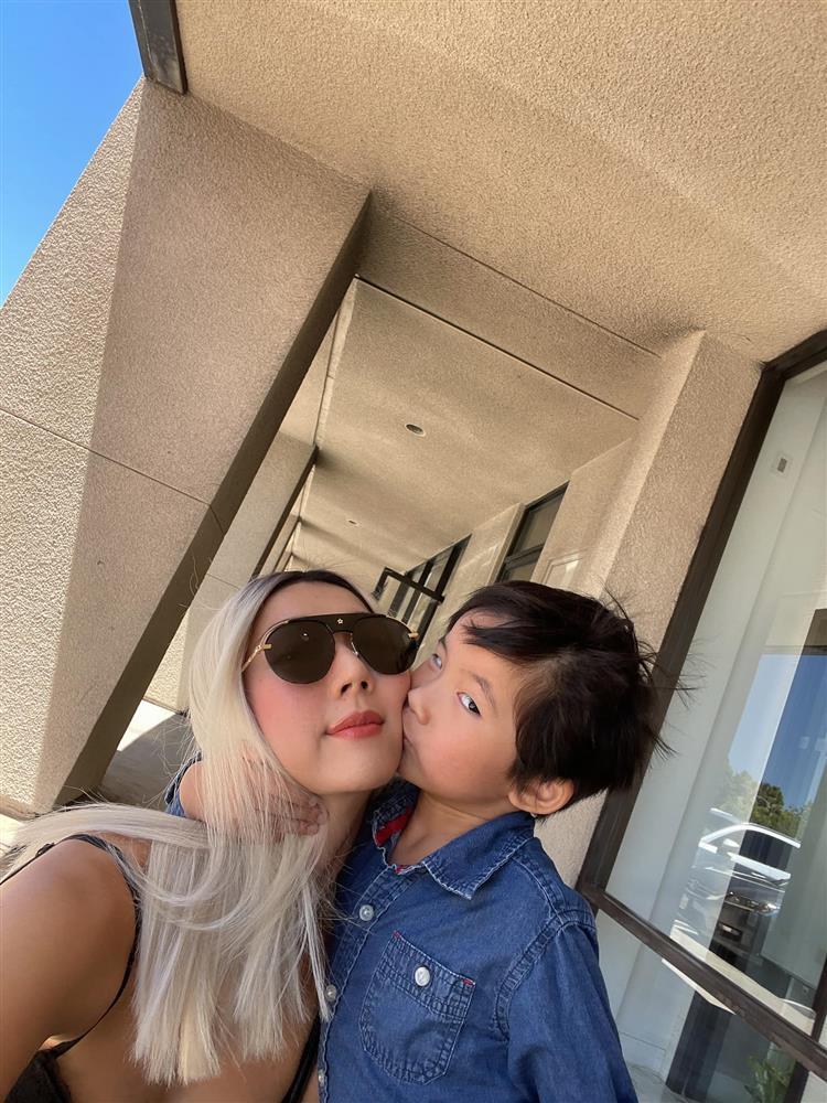 Dàn chân dài Việt xuất ngoại định cư không hẹn ngày trở lại-9