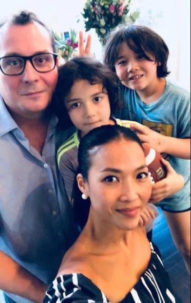 Dàn chân dài Việt xuất ngoại định cư không hẹn ngày trở lại-10