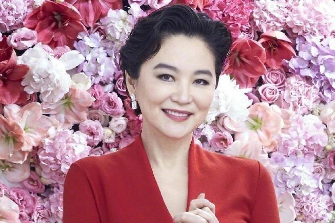 Loạt ảnh chưa từng tiết lộ đẹp u mê của Phạm Băng Băng tuổi 20-10