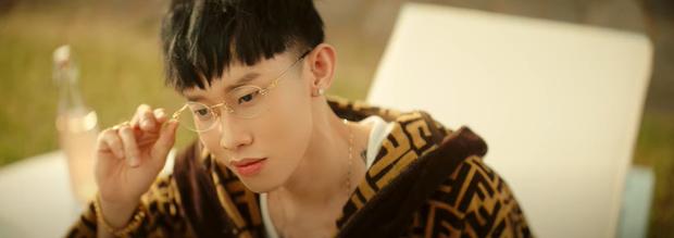 Kay Trần lên top trending, hưởng phúc nhờ fan Sơn Tùng cày view hộ-2