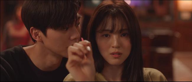 Bí kíp thả đâu dính đấy của Song Kang trong Nevertheless khiến Han So Hee sụt hố-1