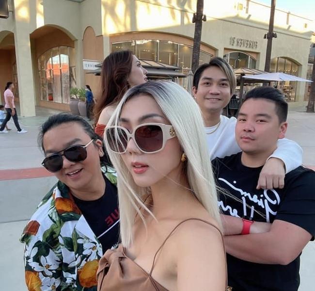 Cuộc sống của những người đẹp khỏa thân vì môi trường giờ ra sao?-16