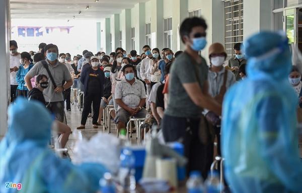 Vì sao dịch ở TP.HCM lan nhanh?-1