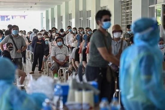 Số ca Covid-19 tại TP.HCM vượt Bắc Giang, là địa phương nhiều ca mắc nhất nước