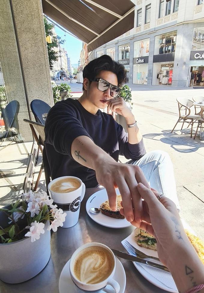 Tình trẻ tháp tùng Ngô Thanh Vân về Na Uy-2