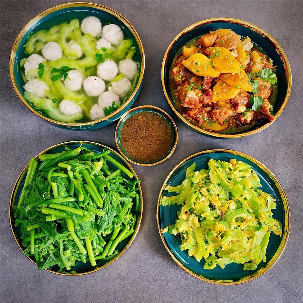 9X xinh đẹp khoe mâm cơm đều đặn 4 món mỗi ngày, hội chị em lác mắt-4