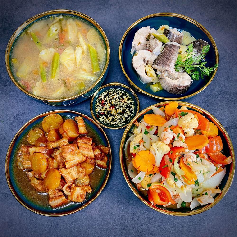 9X xinh đẹp khoe mâm cơm đều đặn 4 món mỗi ngày, hội chị em lác mắt-8