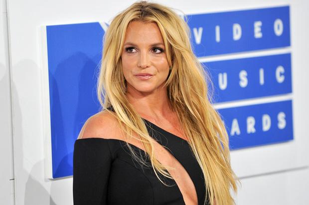 Thêm nhiều tình tiết shock về cuộc đời tăm tối của Britney Spears-1