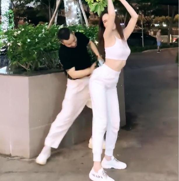 Vũ Khắc Tiệp - Ngọc Trinh và những pha ôm hôn nóng mắt-3