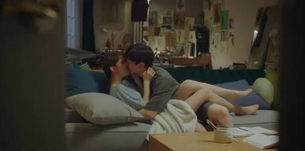 Mỹ nhân từng đóng vai tiểu tam lại gây sốt với cảnh yêu thật-3