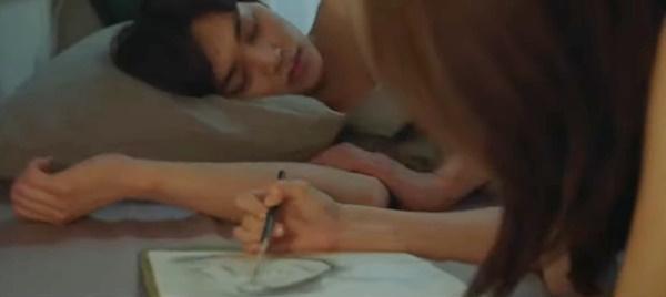 Mỹ nhân từng đóng vai tiểu tam lại gây sốt với cảnh yêu thật-4