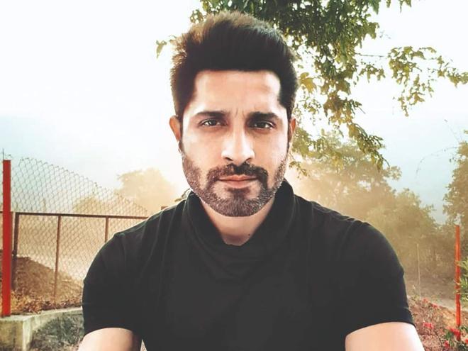 Tài tử Ấn Độ bị bắt giữ vì quấy rối tình dục-1