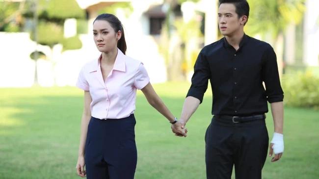 Định ly hôn chồng vô dụng nhưng cuộc nói chuyện trong bệnh viện đã khiến vợ thay đổi-2