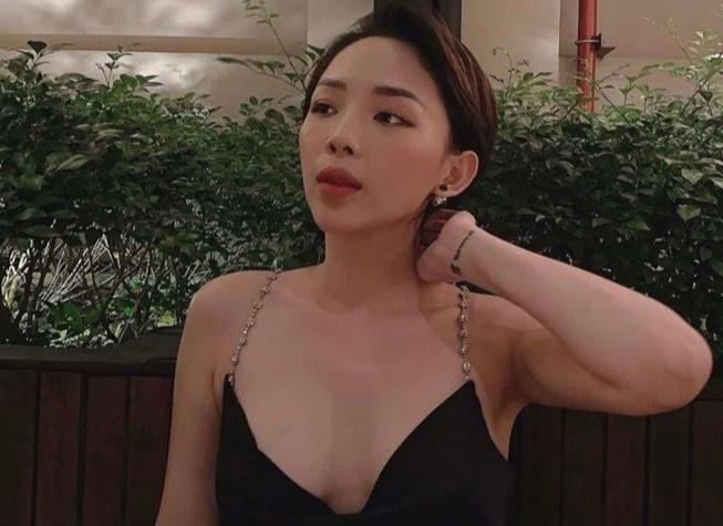 Á hậu Tú Anh toang mặt vì dùng hoạt chất Retinol peel da-4