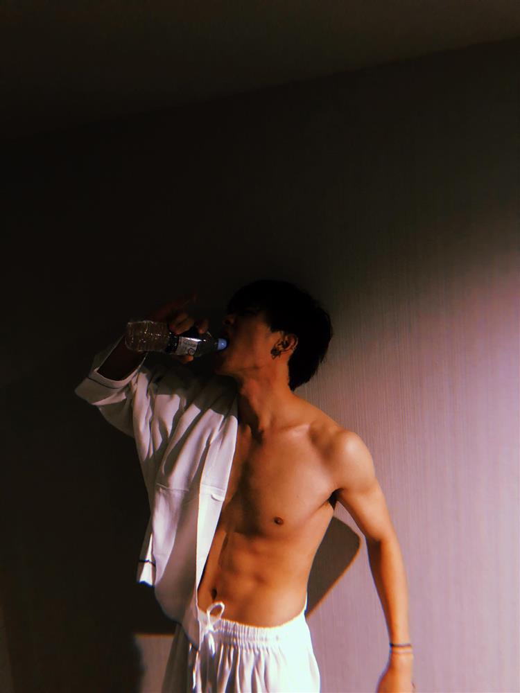 Diệu Nhi kỷ niệm 6 năm yêu ai đó, dân mạng biết rõ mà vẫn tức-6