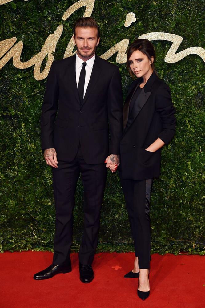 Kỉ niệm 22 năm ngày cưới, David Beckham mặc đồ đôi cùng vợ-7