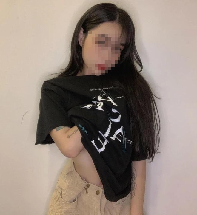 Gái xinh vạch áo cho thiên hạ xem ngực gây tranh cãi-5