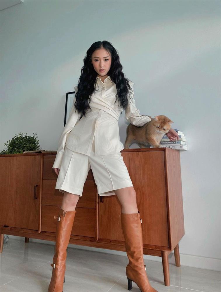 Hiền Hồ lên đồ menswear chất lừ - Tiểu Vy khoe rãnh ngực gợi cảm-6