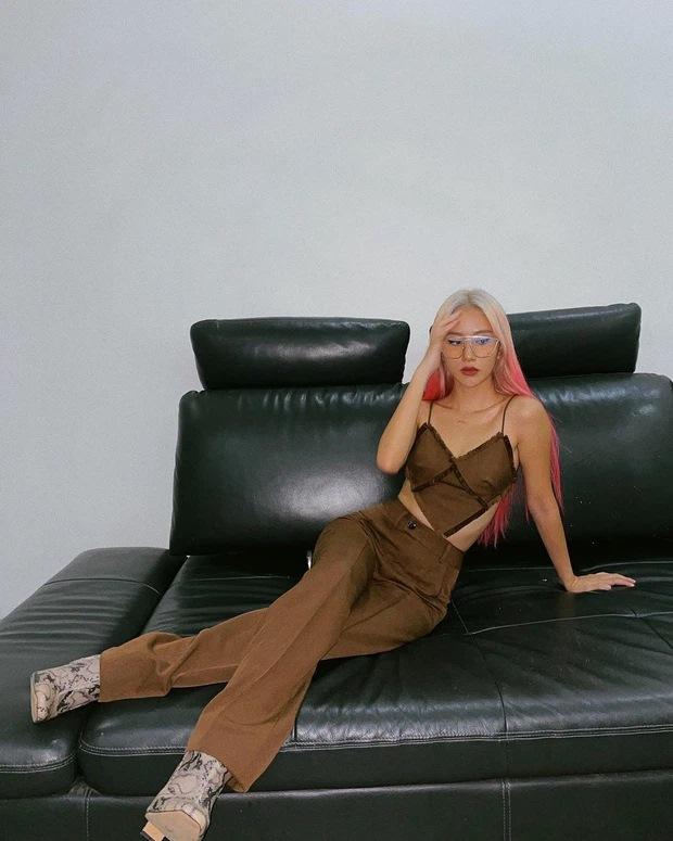 Hiền Hồ lên đồ menswear chất lừ - Tiểu Vy khoe rãnh ngực gợi cảm-5