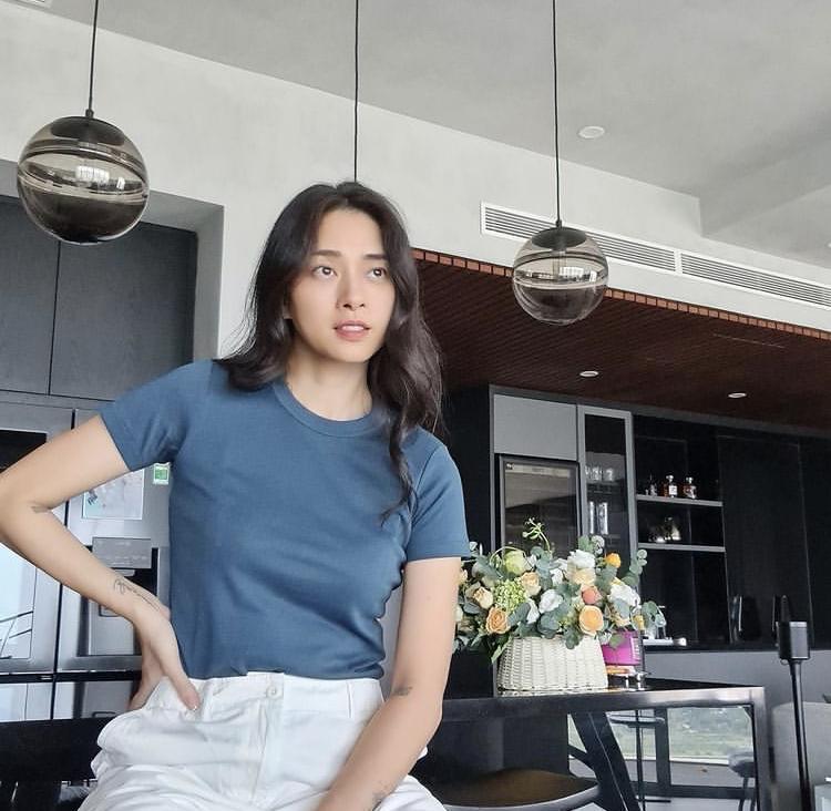 Đả nữ Ngô Thanh Vân chuộng style tối giản nhưng khí chất ngời ngời-1