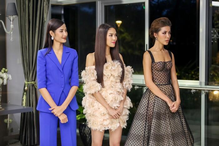 Lan Khuê - Minh Tú - Hoàng Thùy: Tưởng bằng tuổi hóa ra sai bét-5