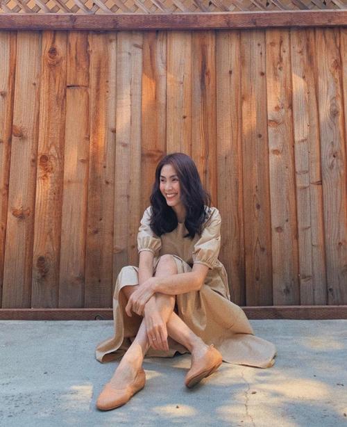 Hà Tăng chơi hệ đơn sắc nhạt nhẽo nhưng mix đồ auto đẹp-3