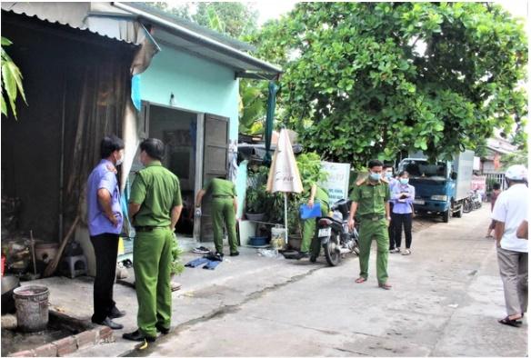 Cãi nhau, vợ ném kéo trúng ngực chồng tử vong-2