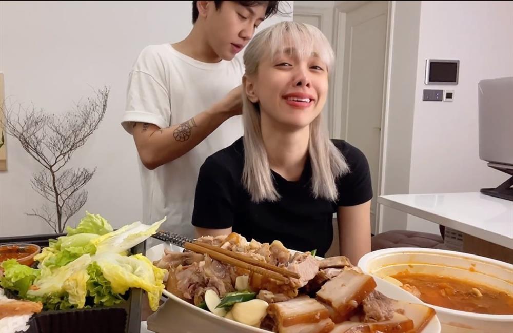 Miko Lan Trinh nổi đóa khi bị nói yêu đồng tính làm khổ bố mẹ-1