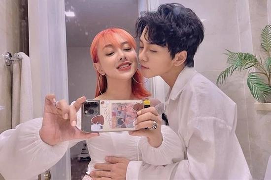 Miko Lan Trinh nổi đóa khi bị nói 'yêu đồng tính làm khổ bố mẹ'