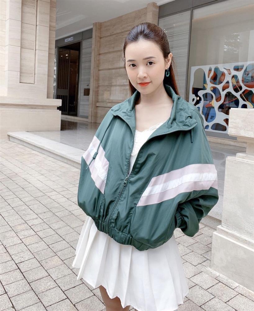 Vàng thật không sợ lửa: Midu hở bạo chứng minh vòng 1 phồn thực tự nhiên-3