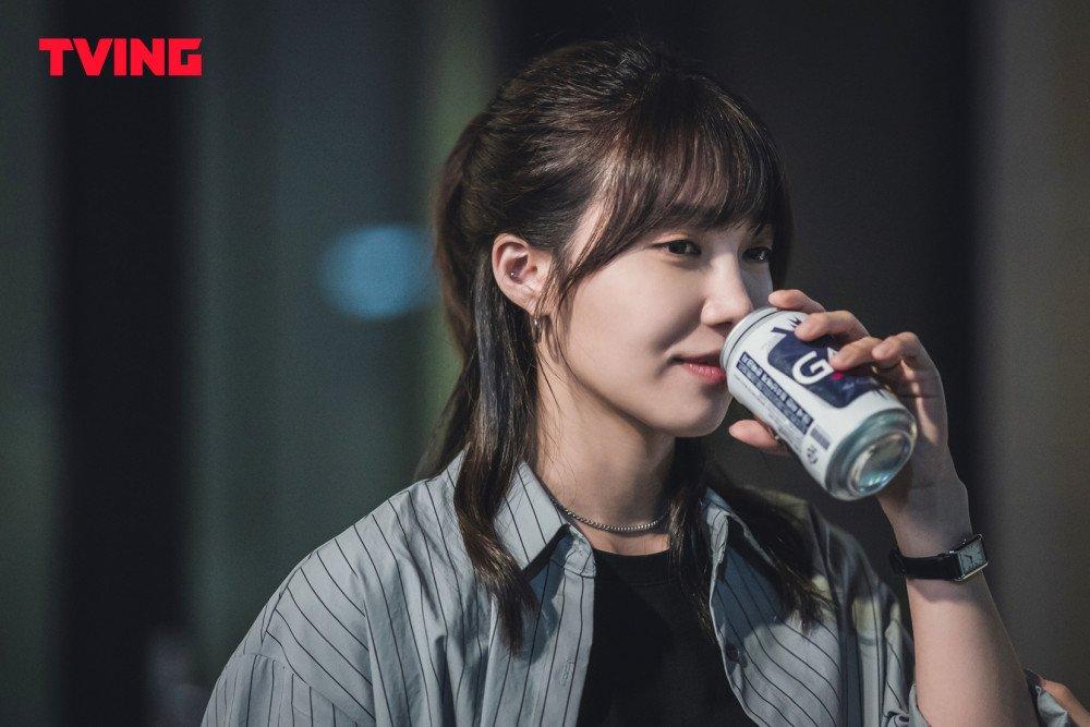 Hani, Eun Ji, Si Won, Krystal và nhiều idol đồng loạt rủ nhau đóng phim mới-2