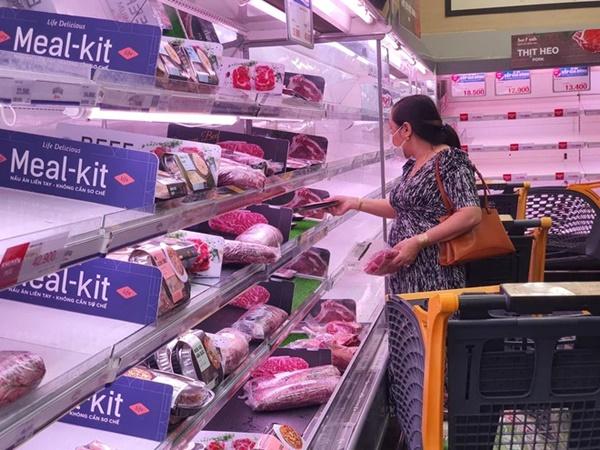 Người Sài Gòn đổ xô mua thực phẩm, siêu thị khẳng định không thiếu hàng-3