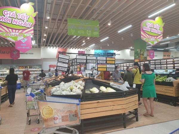 Người Sài Gòn đổ xô mua thực phẩm, siêu thị khẳng định không thiếu hàng-17