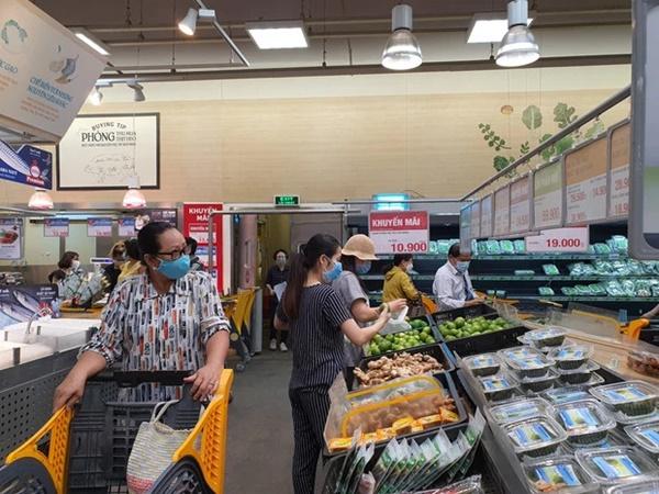 Người Sài Gòn đổ xô mua thực phẩm, siêu thị khẳng định không thiếu hàng-20