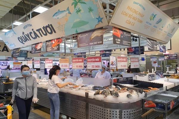 Chùm ảnh cảm xúc nhất lúc này: Thương lắm người vô gia cư ở Sài Gòn-15