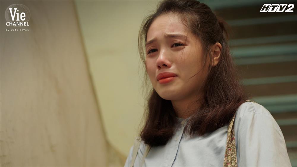 Cây Táo Nở Hoa tập 42: Nhã Phương chấp nhận làm sugar baby để có tiền cho anh hai-13