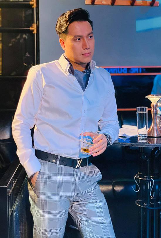 Việt Anh thoát nợ tiền tỷ-3