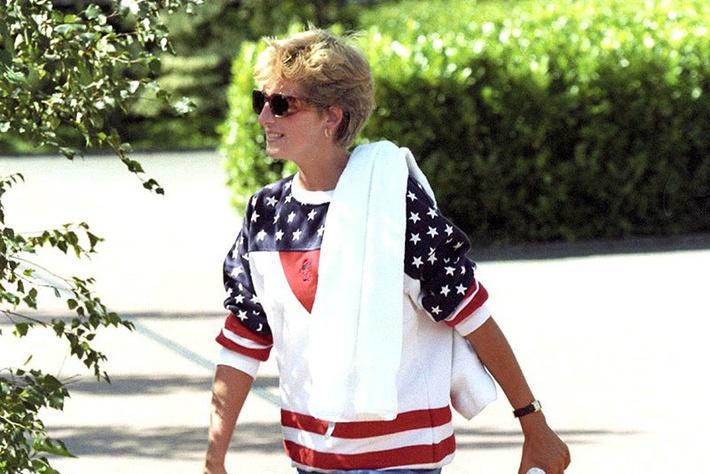 Cháu gái Công nương Diana kết hôn: Bộ váy cưới và câu chuyện đằng sau số 32-11