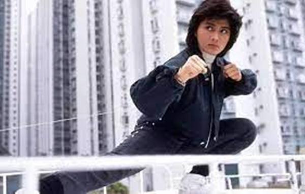 Nữ hoàng võ thuật bị tình cũ dọa tạt axit, tung clip nhạy cảm lộ nhan sắc khác lạ-1