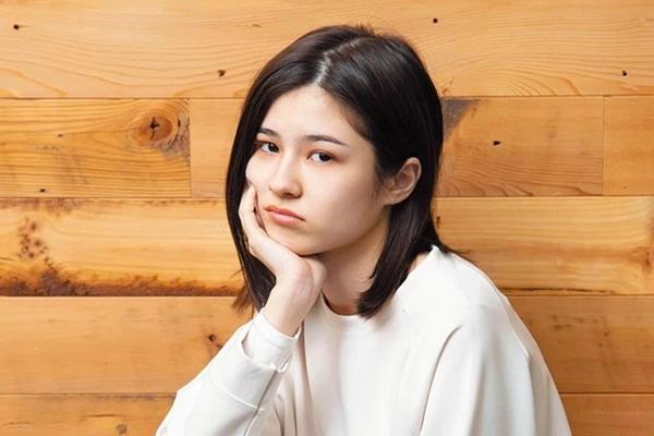 Bố tôi vừa đọc xong di chúc, chị dâu đưa tờ giấy khiến cả nhà sụp đổ-2